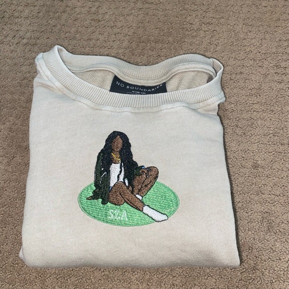 Tshirts crewnecks hoodies - Picture 1 of 2